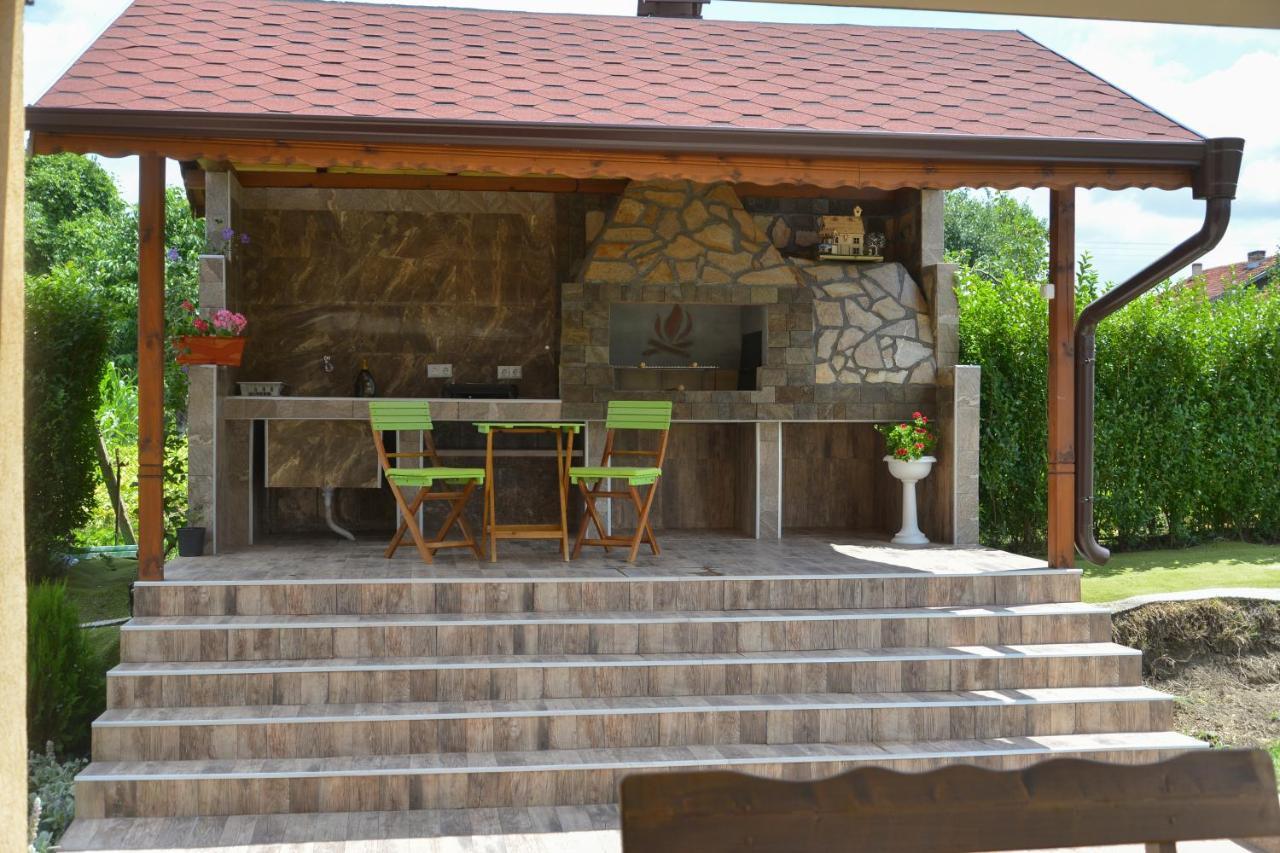 Guest House Erida Trastenik Εξωτερικό φωτογραφία