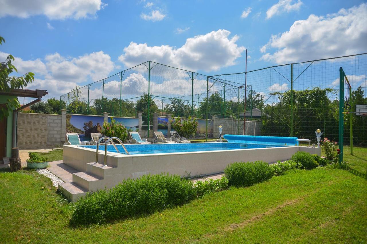 Guest House Erida Trastenik Εξωτερικό φωτογραφία