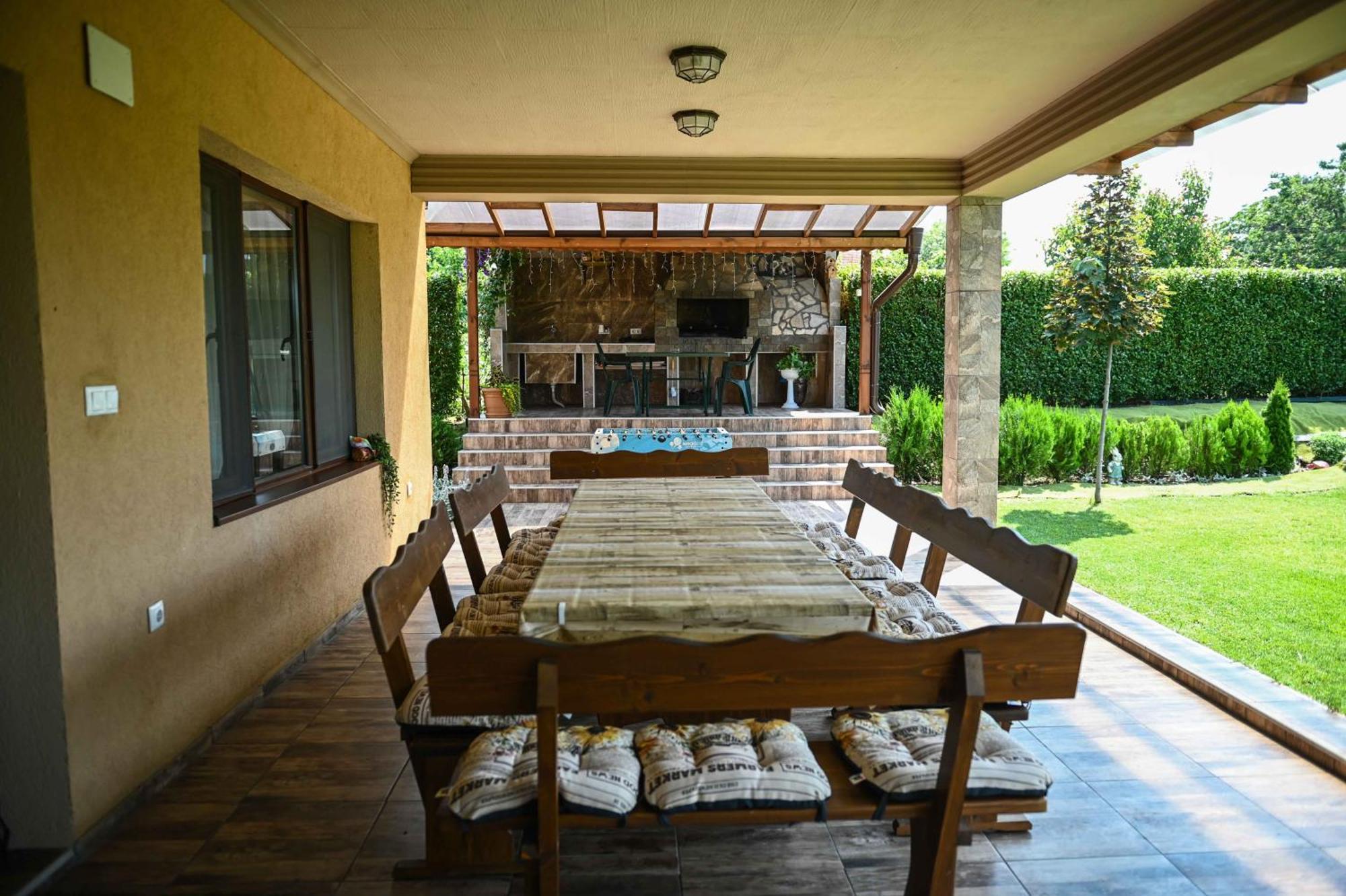 Guest House Erida Trastenik Εξωτερικό φωτογραφία